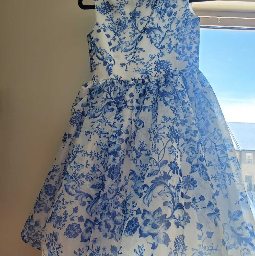 Pippa & Julie dress